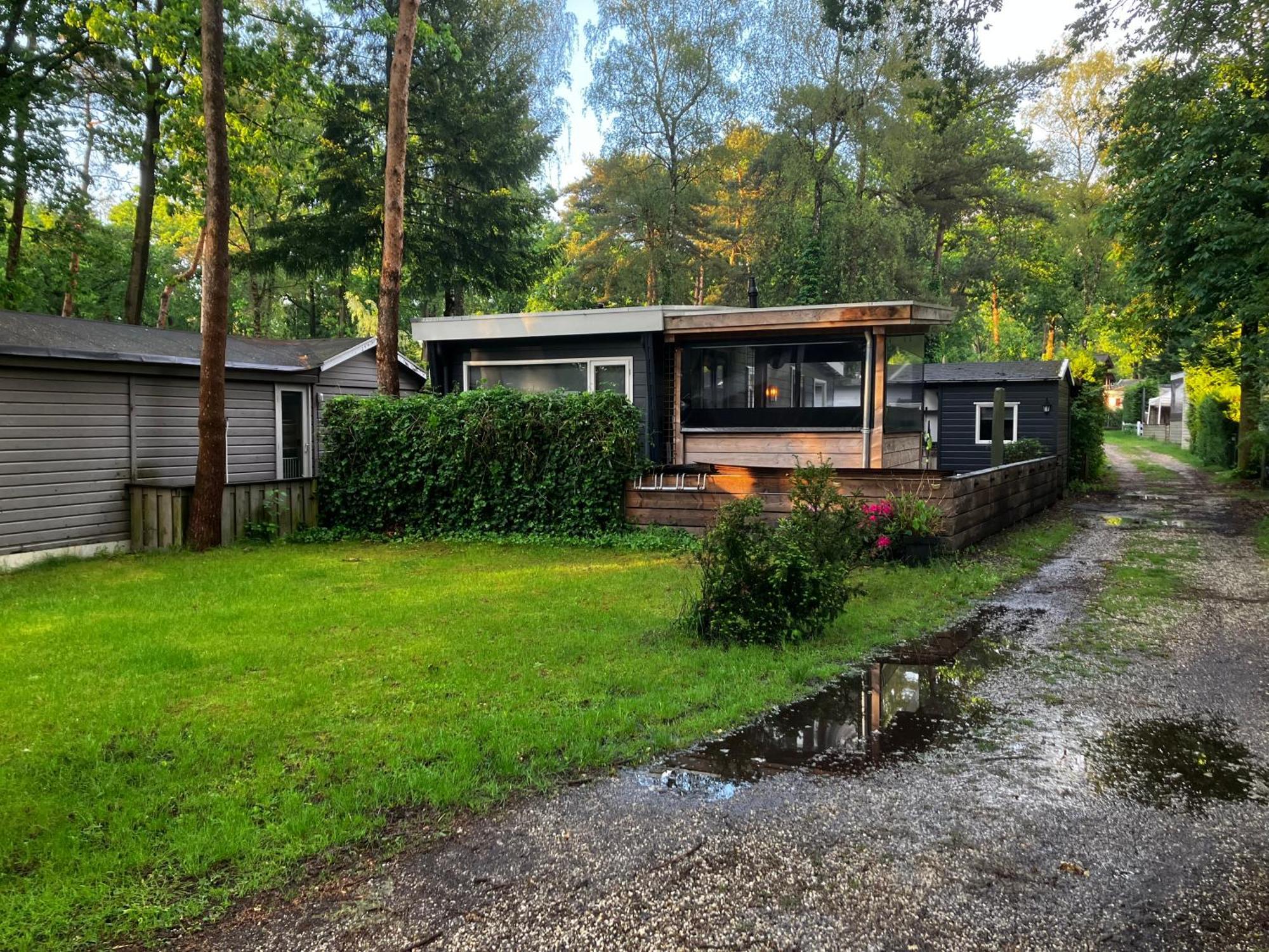 Chalet Bosrijk Midden In De Natuur-Eten&Drinken-Activiteiten-Ontspanning-En Nog Veel Meer Hoenderloo Ngoại thất bức ảnh